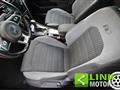 VOLKSWAGEN GOLF 1.5 AUTOMATICA 5p. R Line 150 CV