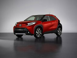 TOYOTA NUOVA AYGO X 1.0 VVT-i 72 CV 5 porte Trend
