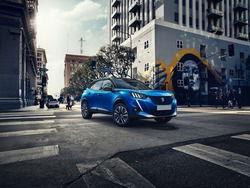 PEUGEOT 2008 BlueHDi 130 S&S EAT8 Allure