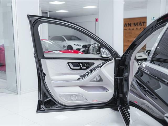 MERCEDES MAYBACH S 680 First Class