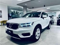 VOLVO XC40 2.0 d3 Momentum awd geartronic TETTO