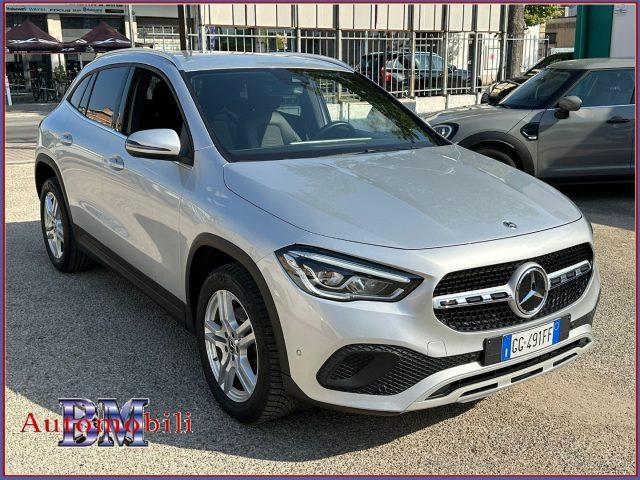 MERCEDES CLASSE GLA d SPORT AUTO NAVI KAMERA CLIMA LED BOOK SERVICE