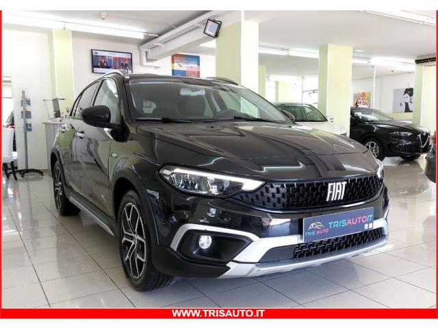 FIAT Tipo 1.6 MJT S&S Cross IVATA (FULL LED+NAVI)