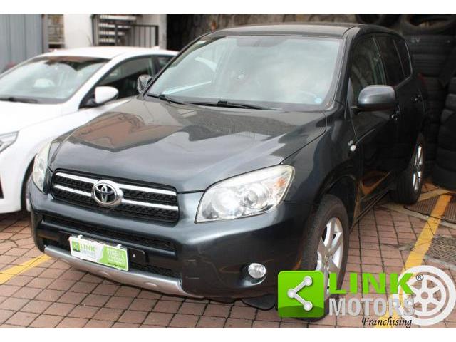 TOYOTA RAV4 2.2 D-4D 136 CV  VENDUTA!!!!!