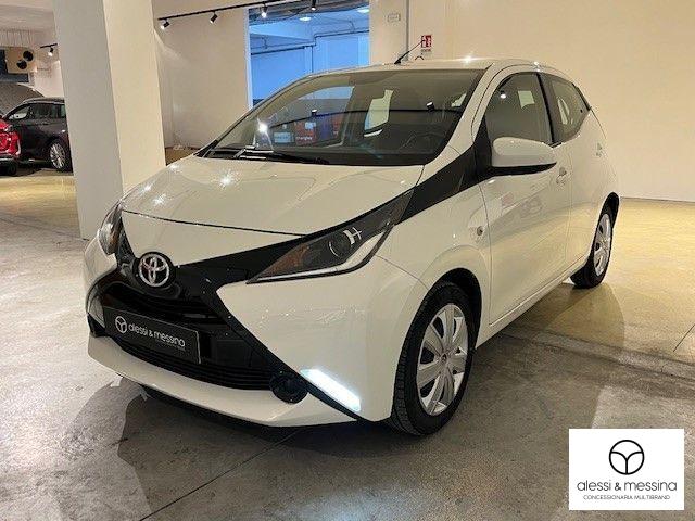 TOYOTA Aygo 1.0 VVT-i 69 CV 5 porte x-wave