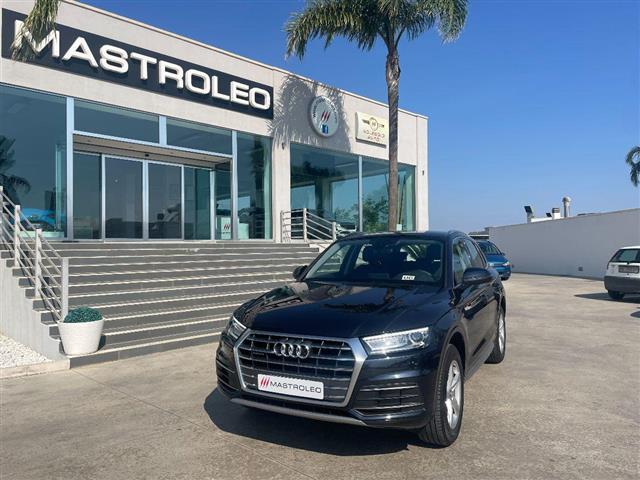 AUDI Q5 40 TDI quattro S tr. Business Sport