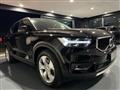 VOLVO XC40 B4 197CV AWD Geartronic Momentum Pro