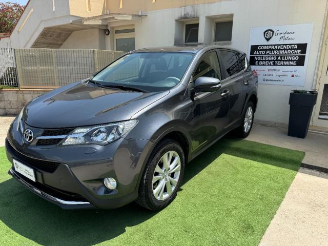 TOYOTA RAV4 2.2 d-cat Active 4wd 150cv auto