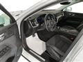 VOLVO XC60 B5 AWD Geartronic Momentum Pro